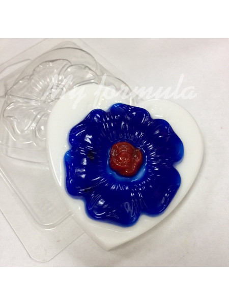 Цветок на сердце  - форма для мыла пластиковая